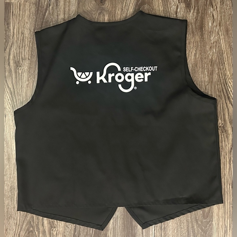 Kroger Self-Checkout Black/White Employee Button Vest- Size XL